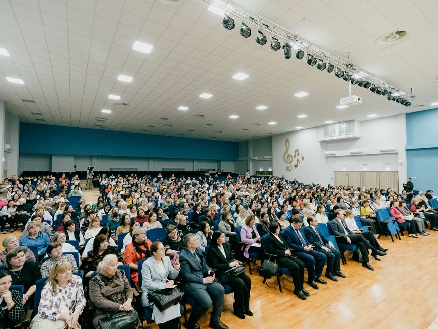 Татар телен өйрәнүнең нәтиҗәле ысуллары буенча семинар