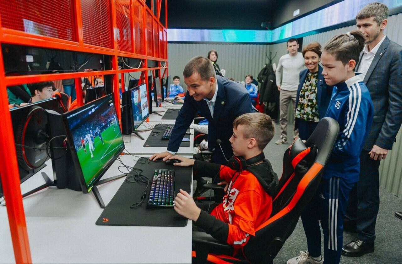 В Альметьевске после капитального ремонта открылся молодежный центр «Фабрика»