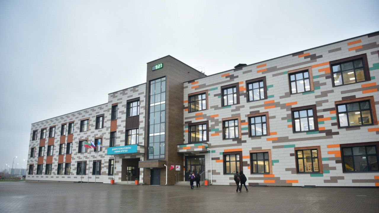 Владимир Якушев похвалил Татарстан за оперативное строительство образовательных объектов