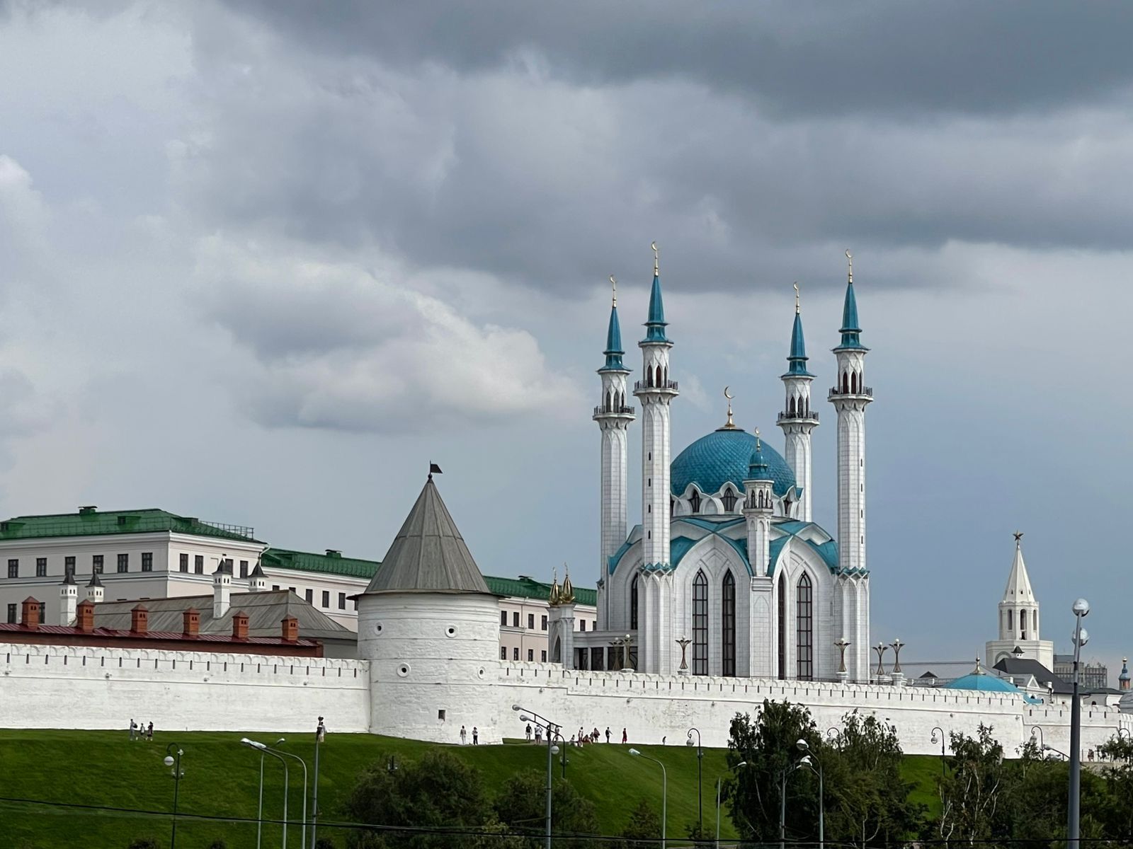 Казанда эбру сәнгате тәкъдим ителә