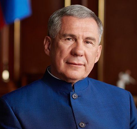 Рөстәм Миңнеханов Тукай районындагы ике балалар лагеренда булды