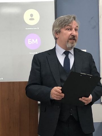 В КФУ состоялась конференция на тему «Актуальные проблемы и перспективы развития русскоязычной литературы в контексте национальных литератур»