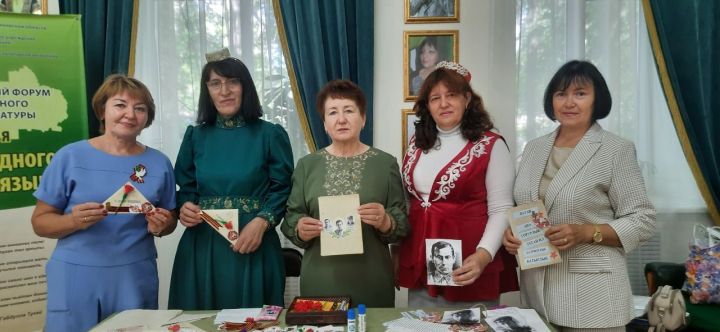 Ульяновскида татар теле һәм әдәбияты укытучыларының август киңәшмәсе узган