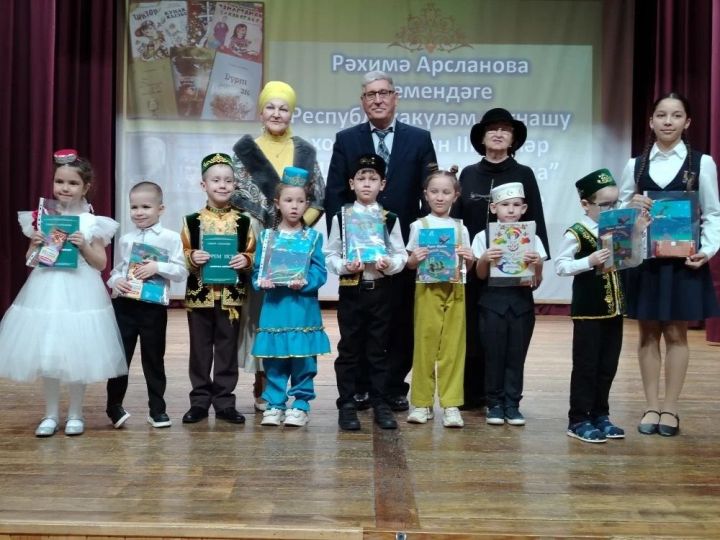 Алиш исемен горур йөртәбез
