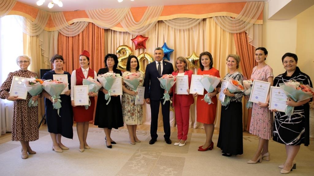 Лучшие билингвальные детские сады получили по 500 тыс рублей