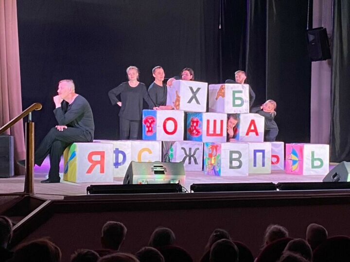 Бугульминский драмтеатр представит четыре спектакля в городах России
