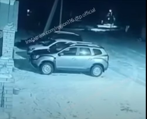 В Татарстане сняли на видео предположительно падающий метеор