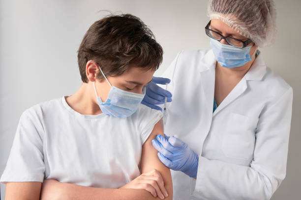 Препарат «Спутник М» для вакцинации подростков будет на 30% дешевле взрослой вакцины