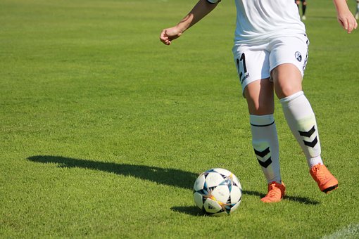 Две казанские спортшколы выиграли гранты по 1 млн рублей на развитие женского футбола