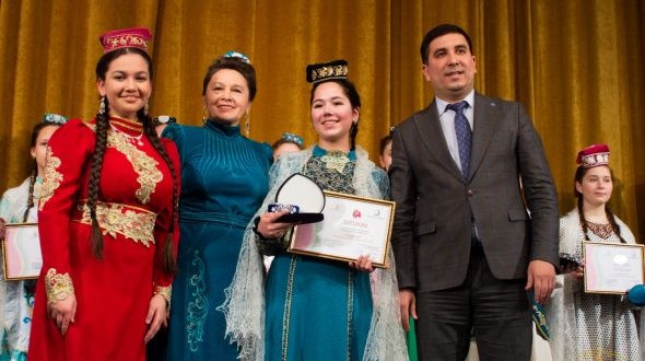 Определили  обладательницу Гран – при конкурса учениц «Ак калфак-2022»