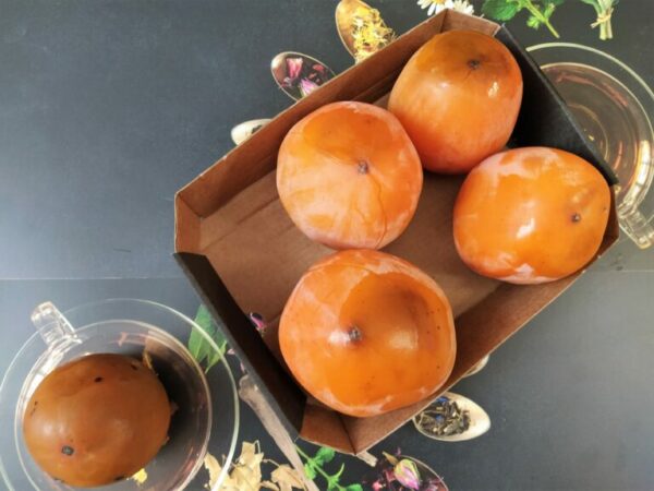 Польза хурмы для мужчин и женщин