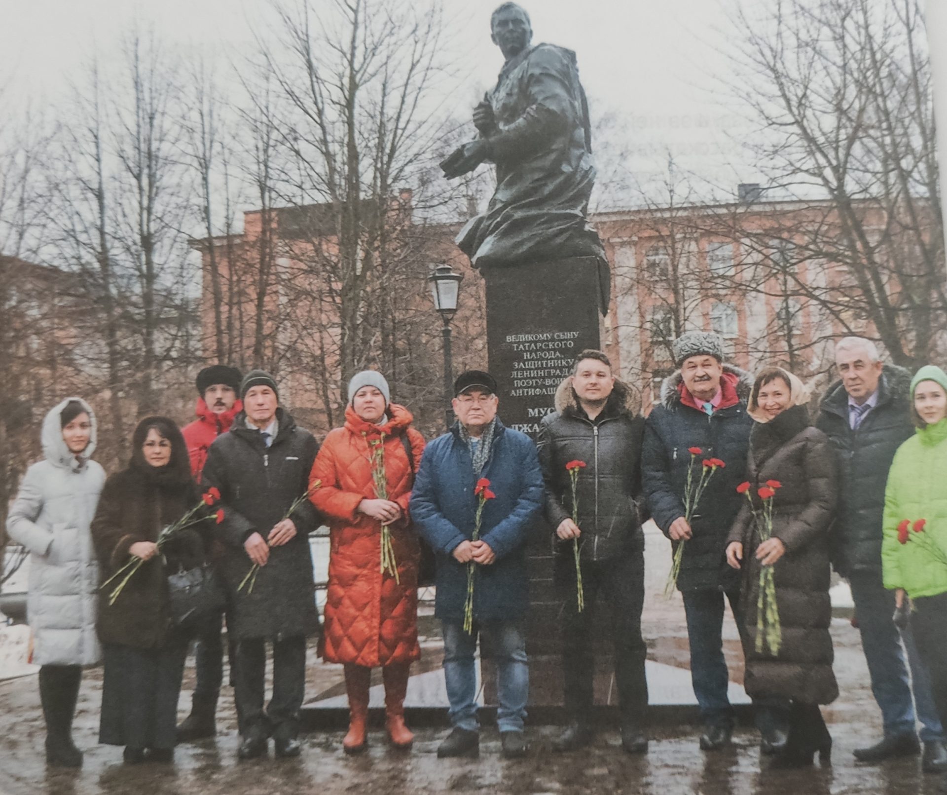 Какая школа Санкт-Петербурга достойна имени Мусы Джалиля?