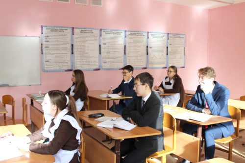 Учреждены гранты для школ