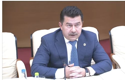 На лечении находятся 90 человек с коронавирусом