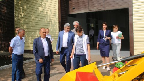 Анзор Музаев участвует в работе августовского совещания