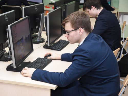 Казанские школьники смогут бесплатно изучать языки программирования