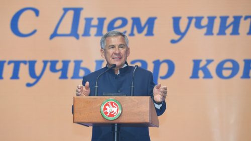 Рустам Минниханов: По 100-балльным результатам ЕГЭ Татарстан входит в топ-5 лучших регионов России