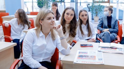 Татарстан вошел в ТОП-20 по количеству регистраций на конкурс «Флагманы образования. Школа»