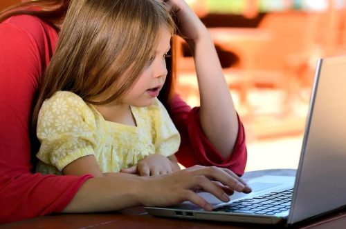 В Татарстане организован опрос родителей детей с ментальными заболеваниями