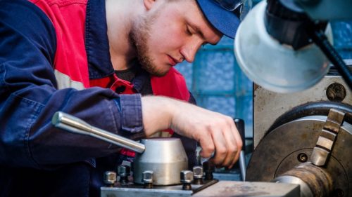 В Татарстане выберут лучшего студента-станочника